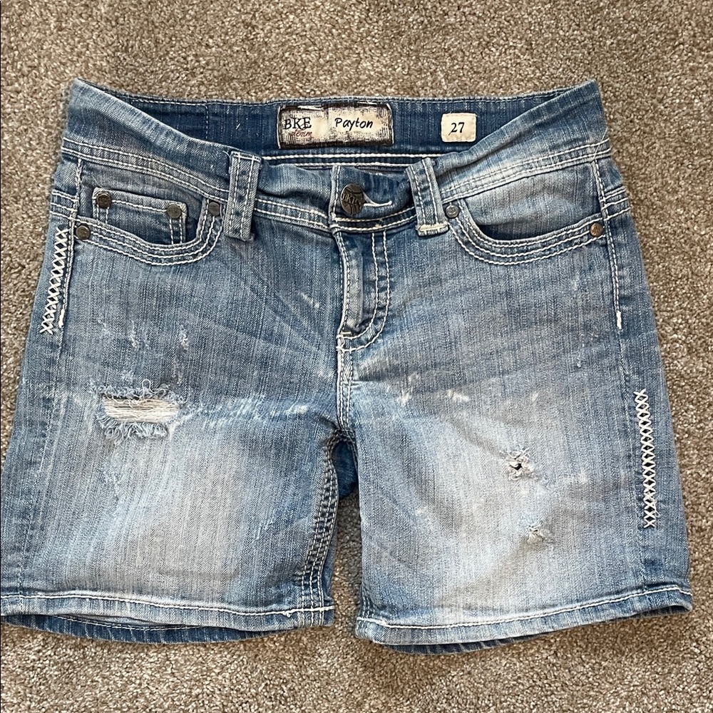 Women’s BKE Payton Distressed Blue Jean Shorts size 27